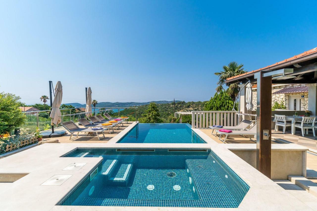 Villa La Vagabonda Orašac Exteriör bild